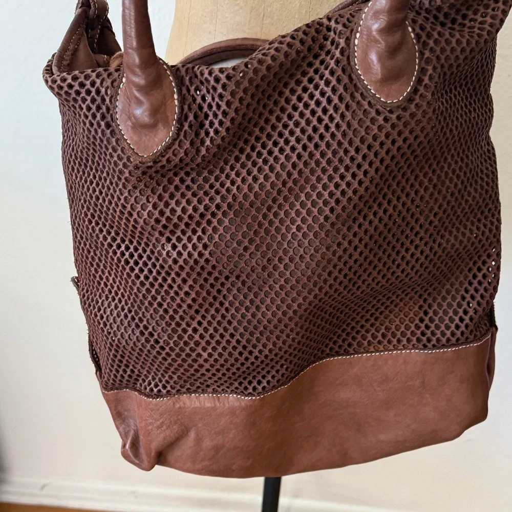 Sundance leather mesh